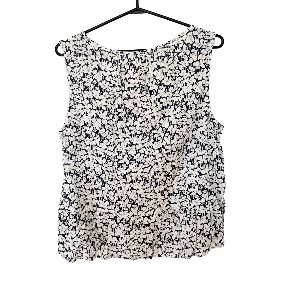 GAP Navy White Floral Sleeveless‎ Split Neck Blouse M - Picture 3 of 8